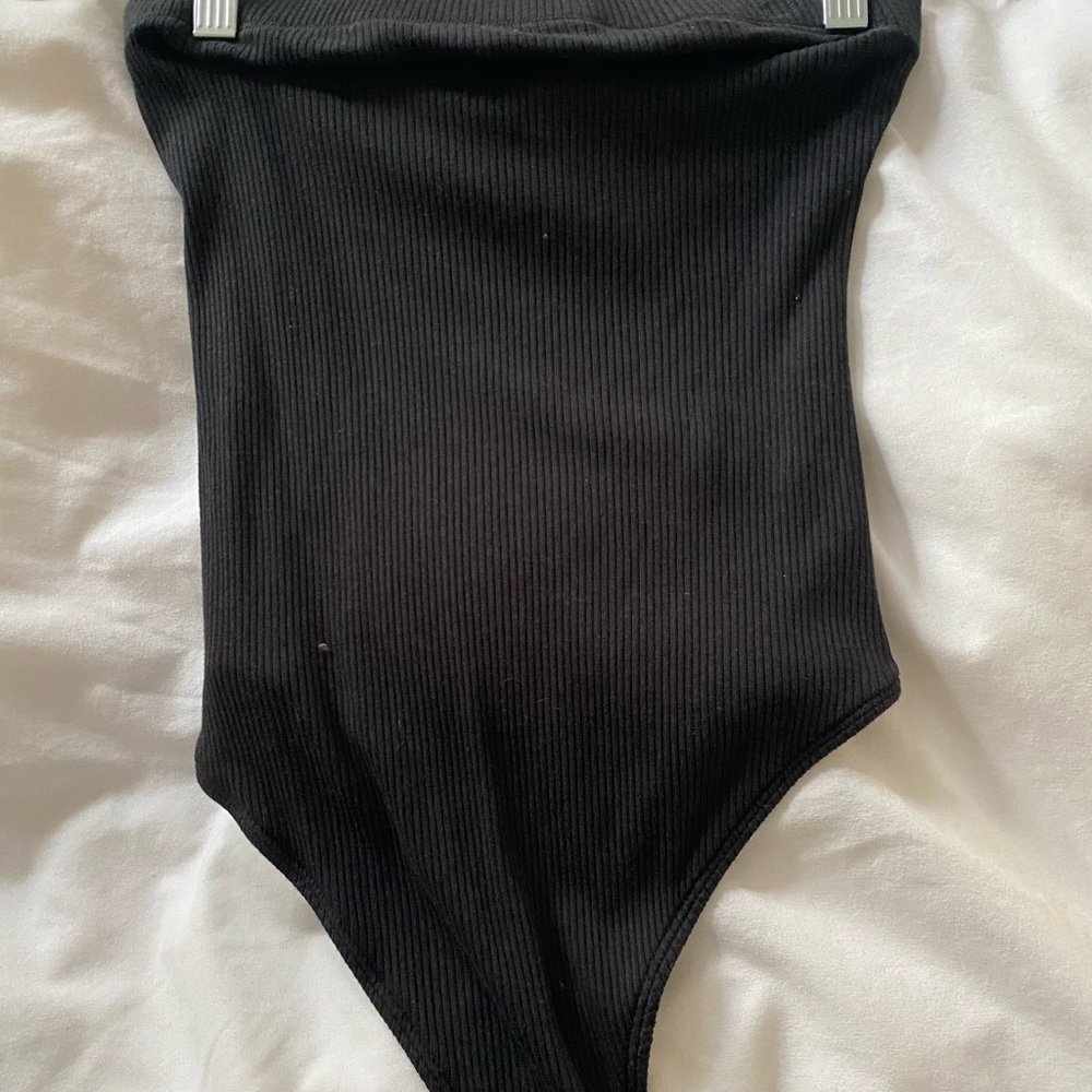 Black strapless bodysuit